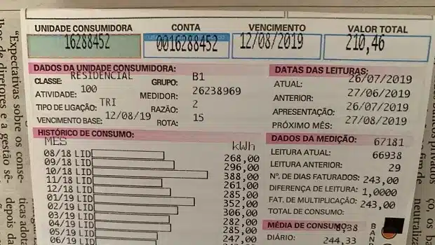 quantas placas solares preciso para gerar 1000 kwh